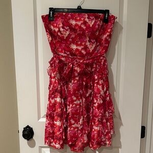 WHITE HOUSE BLACK MARKET DRESS